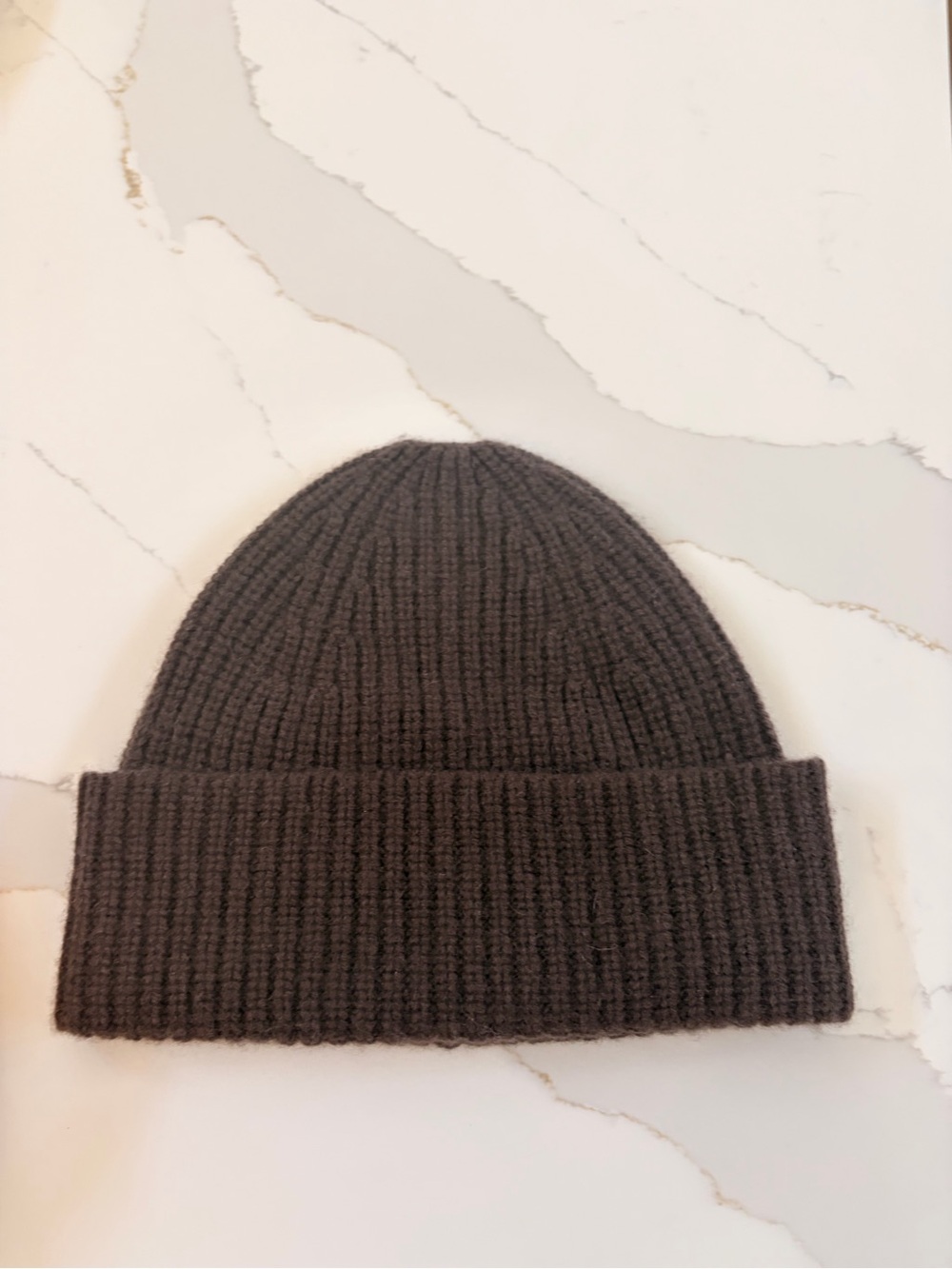 Aritzia cashmere crested beanie